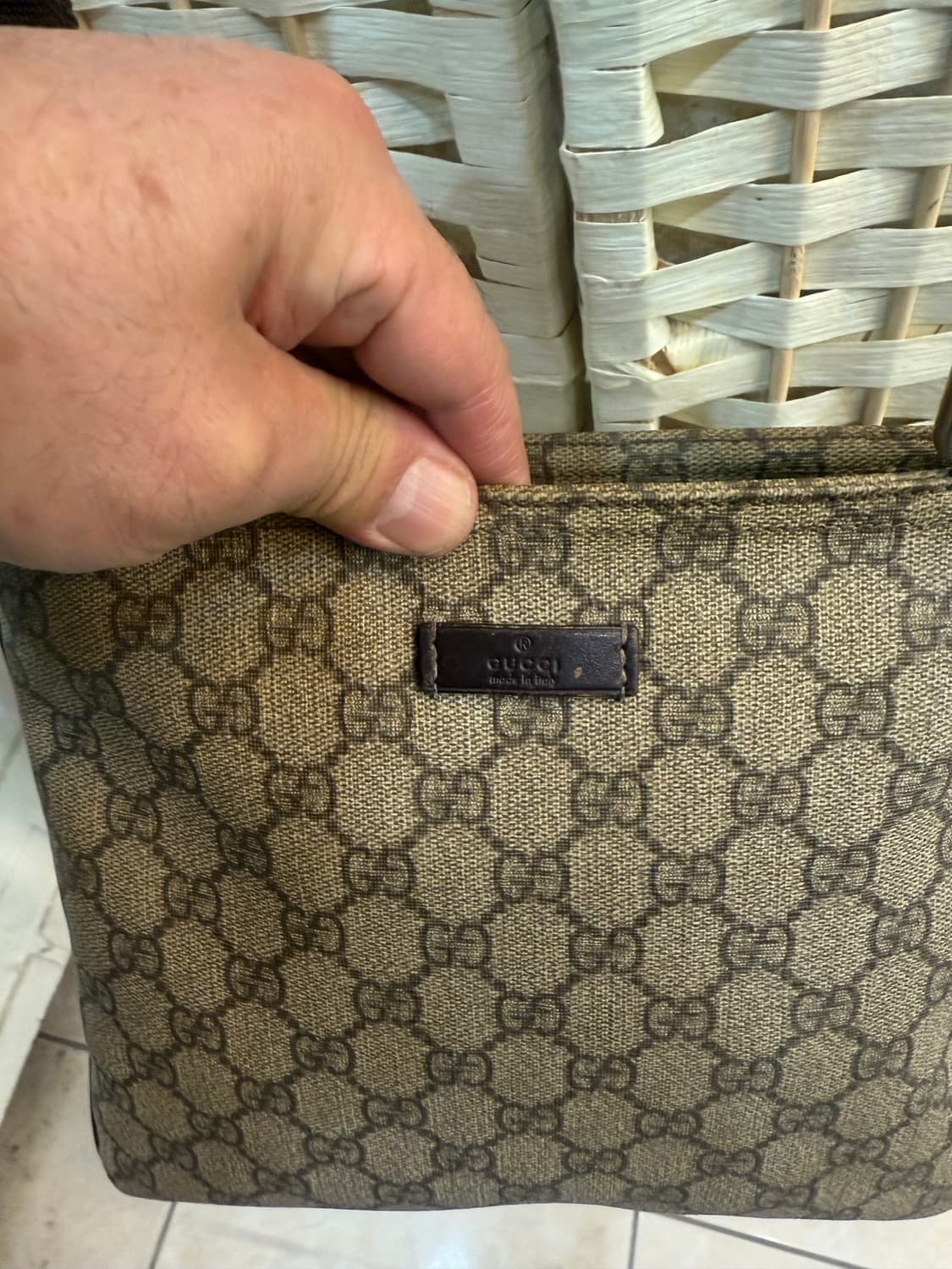 정품 구찌 수프림 크로스백 팝니다 상품이미지2