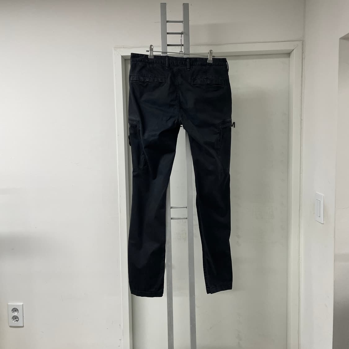 스톤아일랜드 카고 팬츠 블랙 32 상품이미지5
