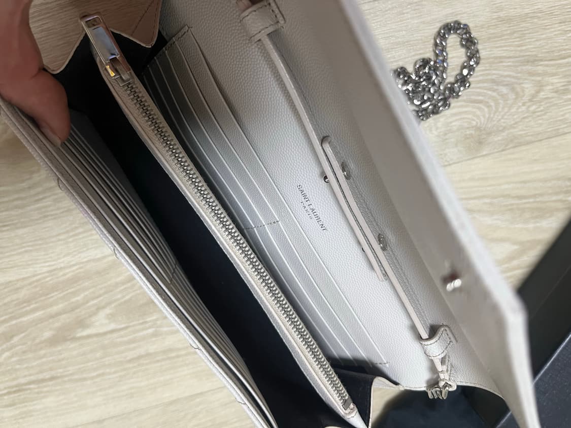 입생로랑 은장 가방 상품이미지8
