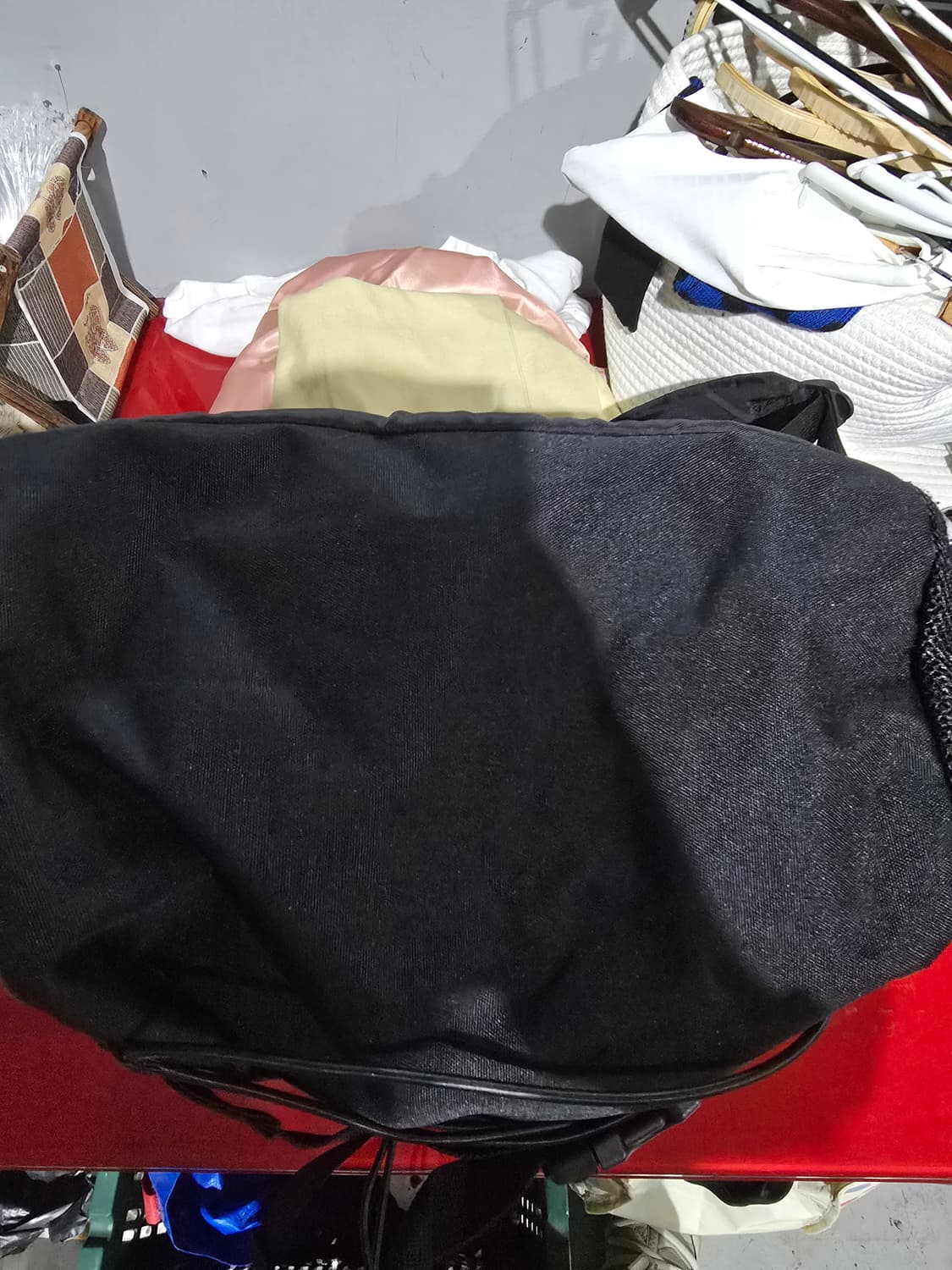 칼하트 킥플립 백팩 블랙 상품이미지3