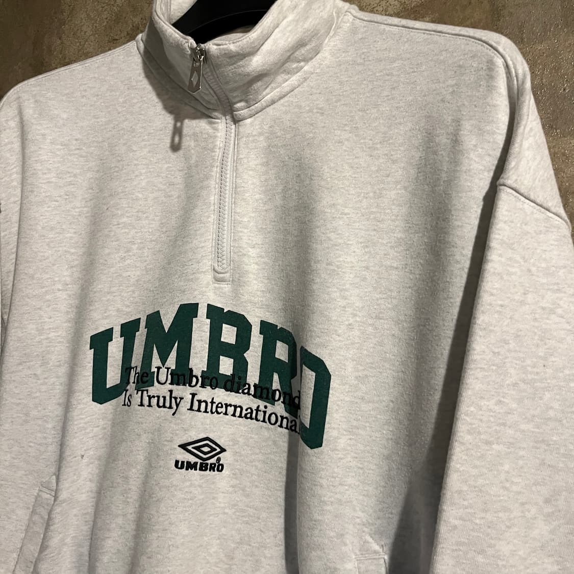 엄브로 반집업 맨투맨 상품이미지3