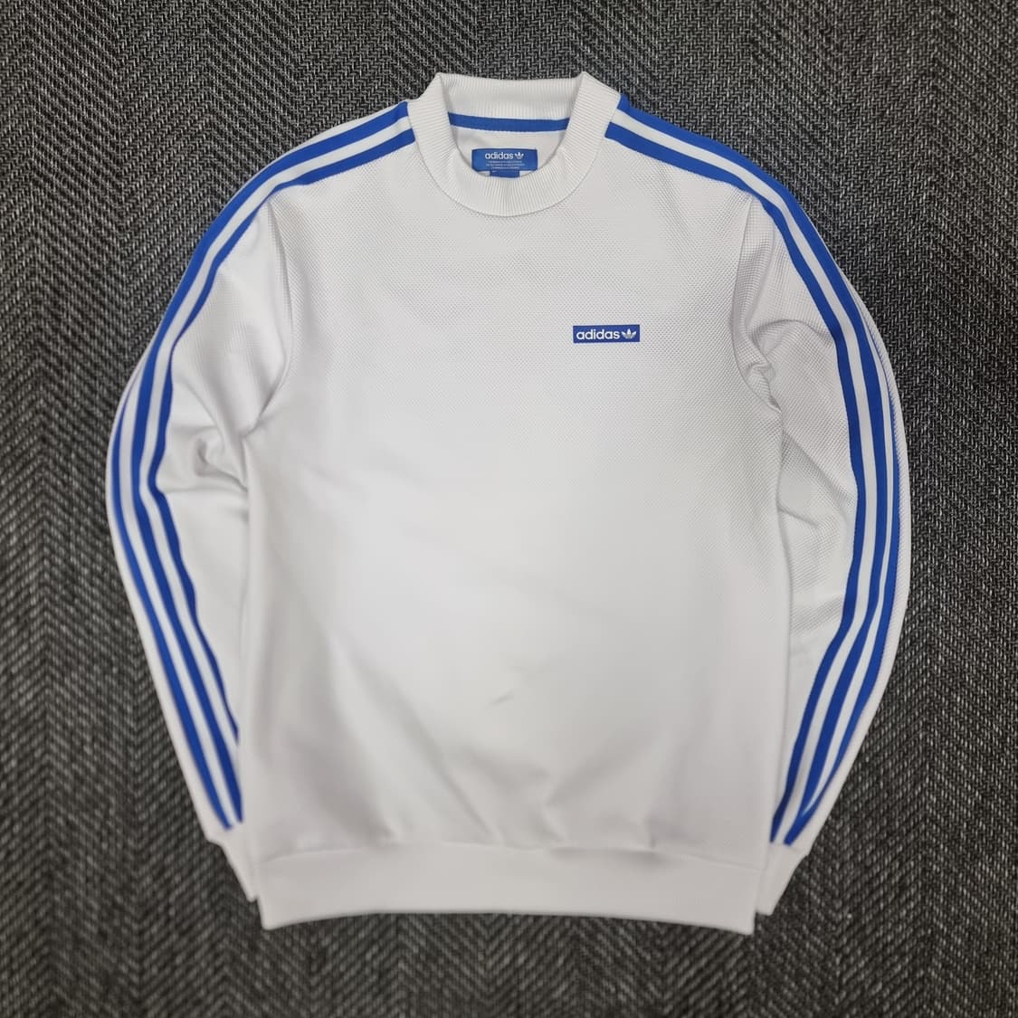 아디다스 텐노지 와플 맨투맨 상품이미지1