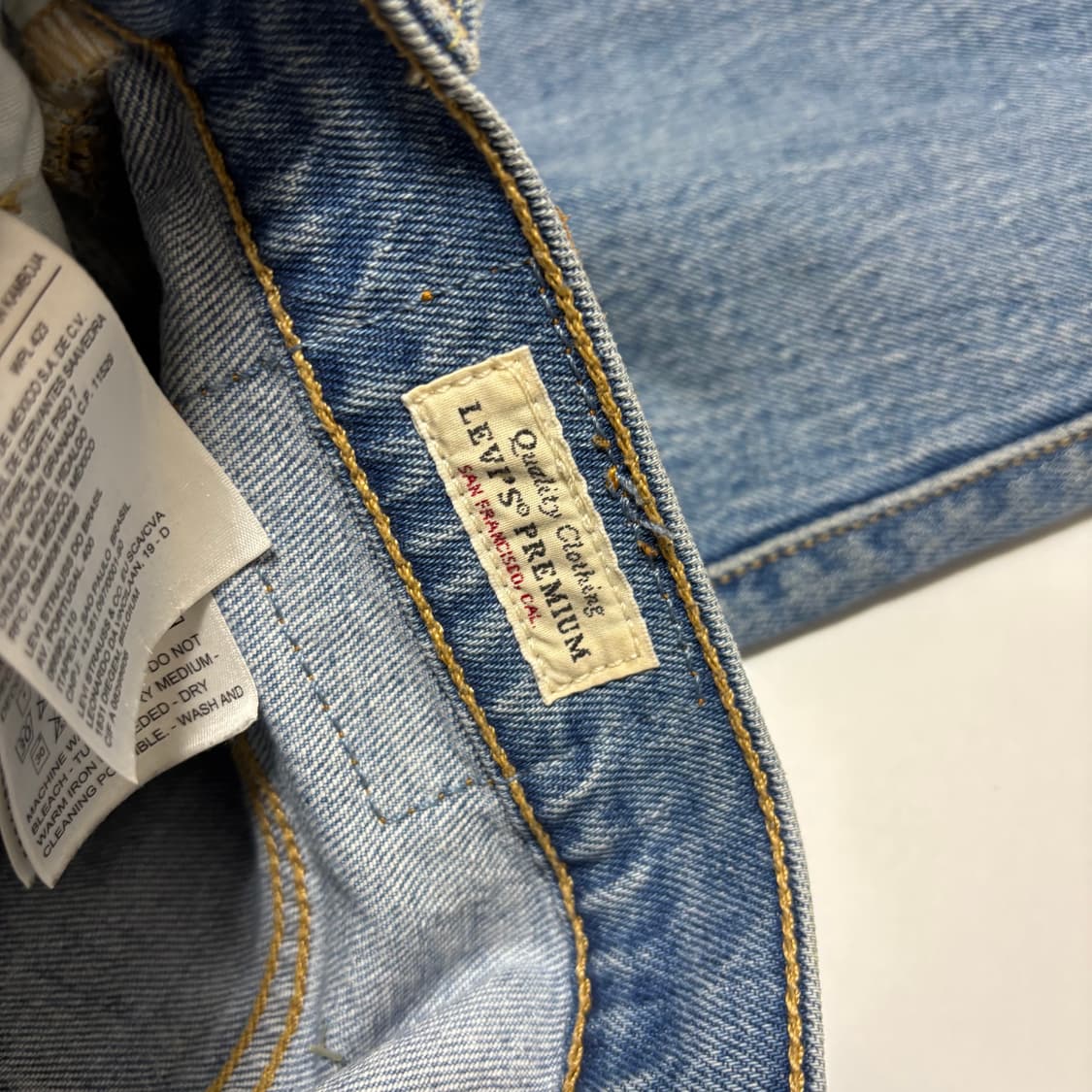 리바이스 501 미디엄 워시드 무릎 대미지 데님 상품이미지7