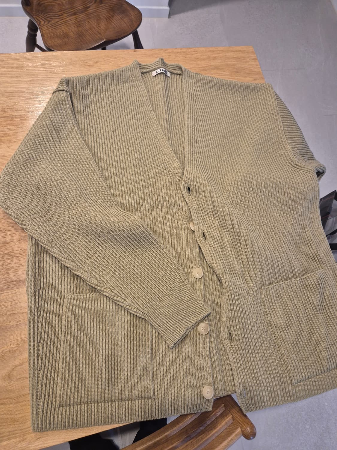 오라리 슈퍼 파인 울 리브 니트 빅 가디건 A22AC01RK 상품이미지1