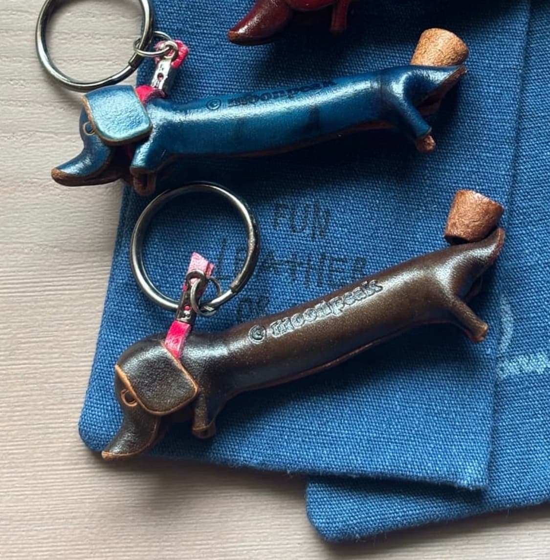 닥스훈트 가죽 키링 상품이미지2