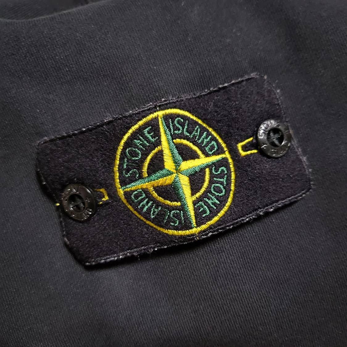 [정품] L / 25SS 스톤아일랜드 후드티 블랙 상품이미지3