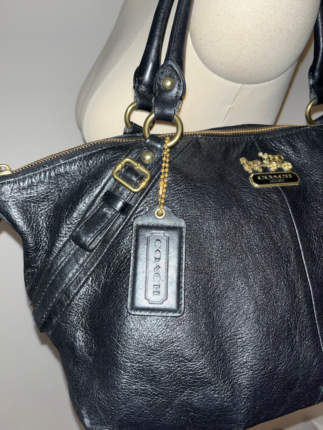 Coach Black Basic Shoulder Bag 상품이미지4