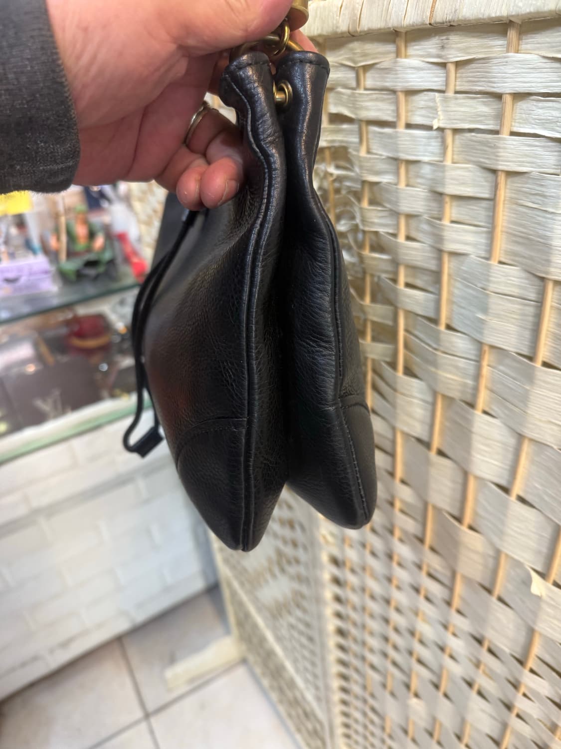 정품 구찌 레더 쇼퍼백 팝니다 상품이미지3