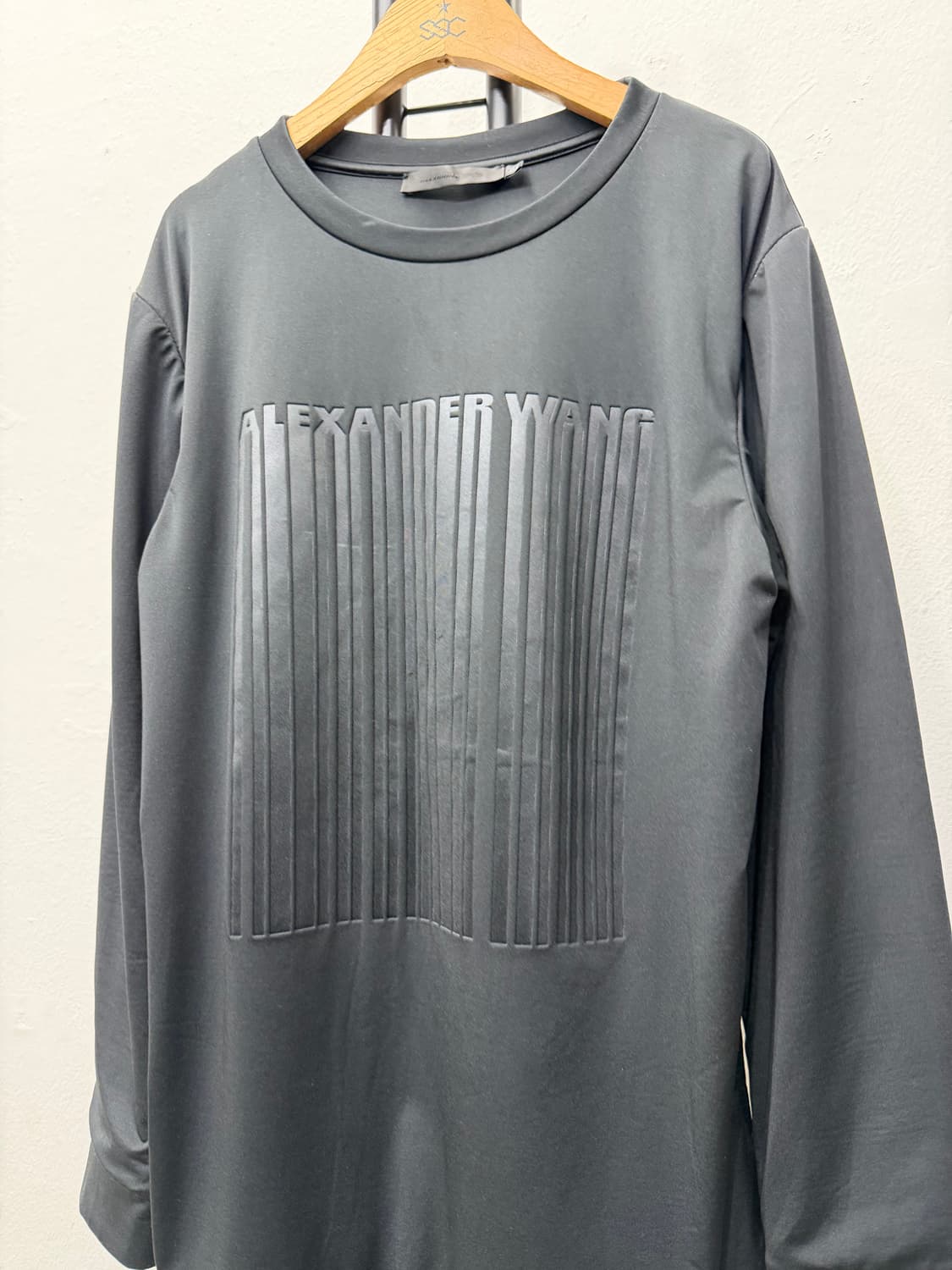 정품) 알렉산더왕 로고 블랙 긴팔 티셔츠 48 상품이미지3