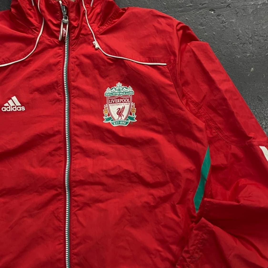 95-100 아디다스 리버풀 바람막이 상품이미지2