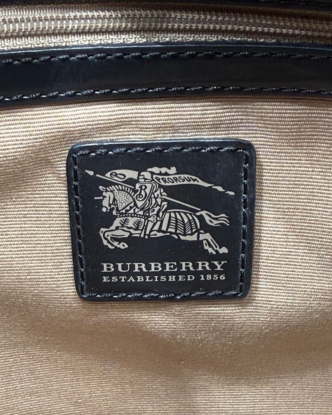 버버리 브라운 노바체크 숄더백  상품이미지7