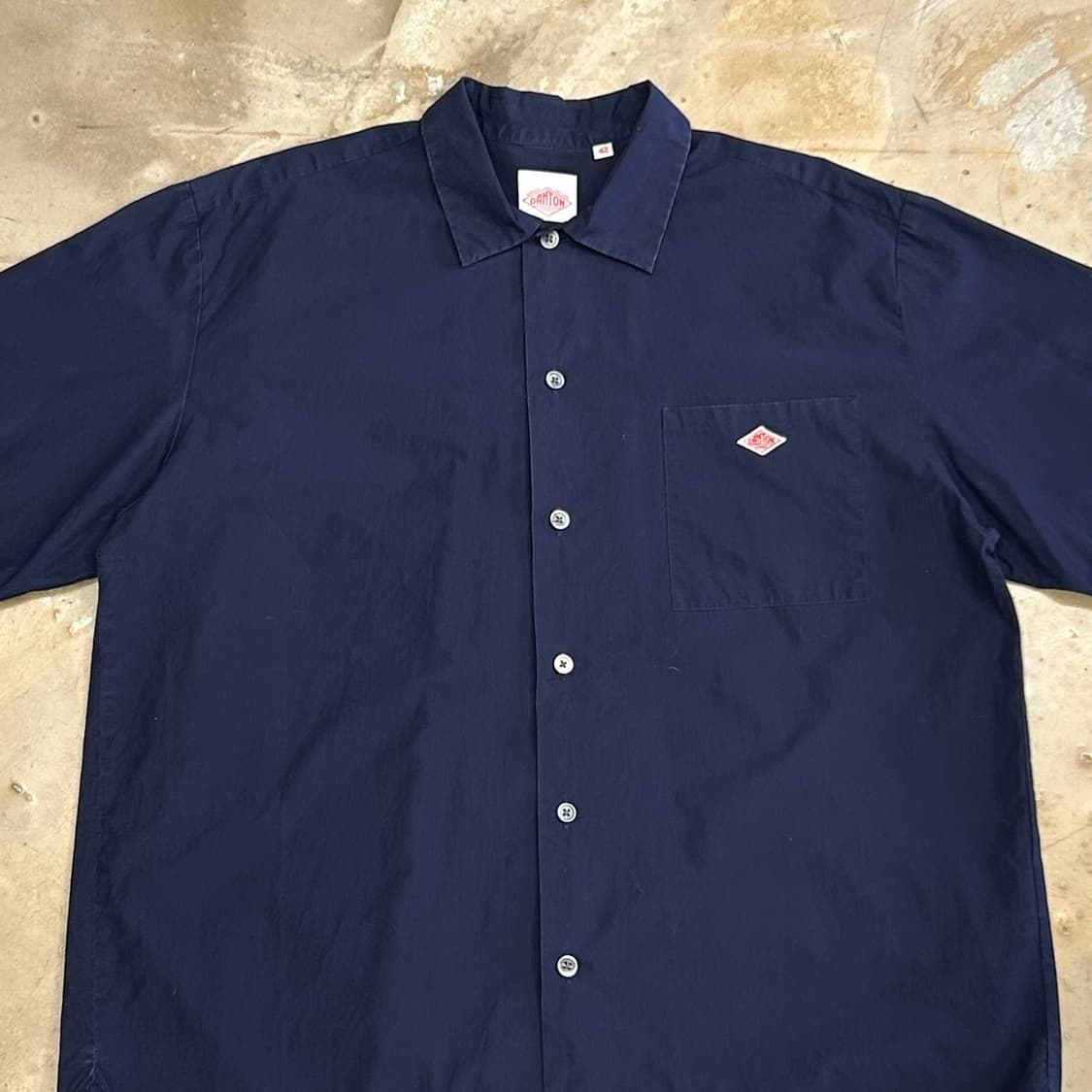 42 단톤 네이비 반팔 셔츠 상품이미지1