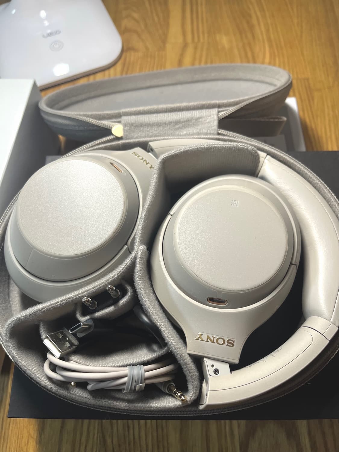 소니 WH-1000XM4 무선 노이즈캔슬링 헤드셋 상품이미지5