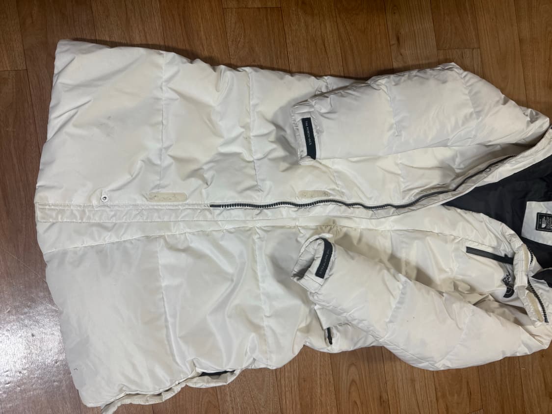 노스페이스 화이트 롱패딩 상품이미지1