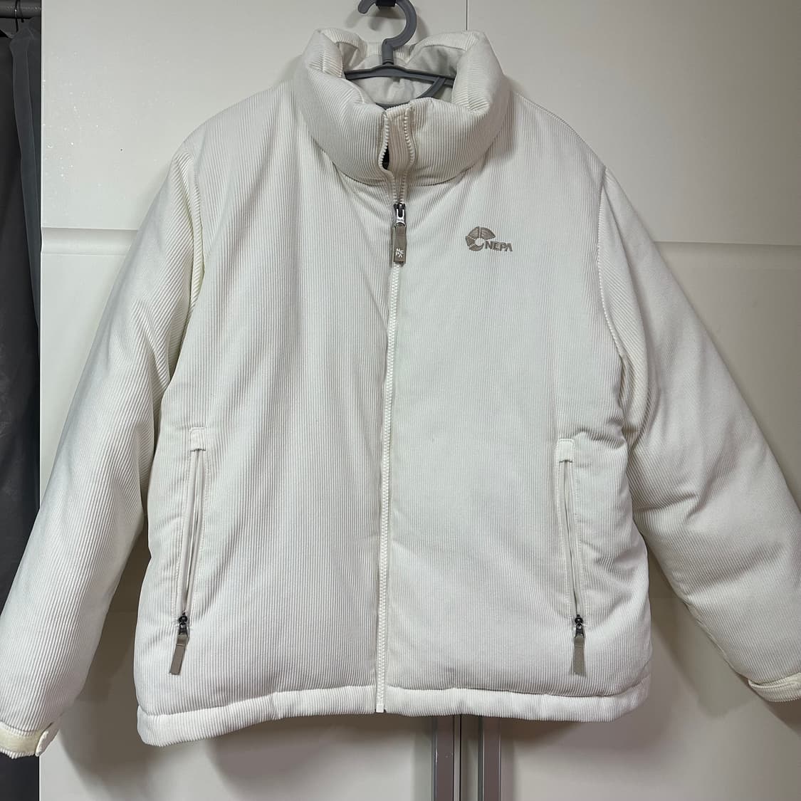 네파 코듀로이 아이보리 패딩 상품이미지1