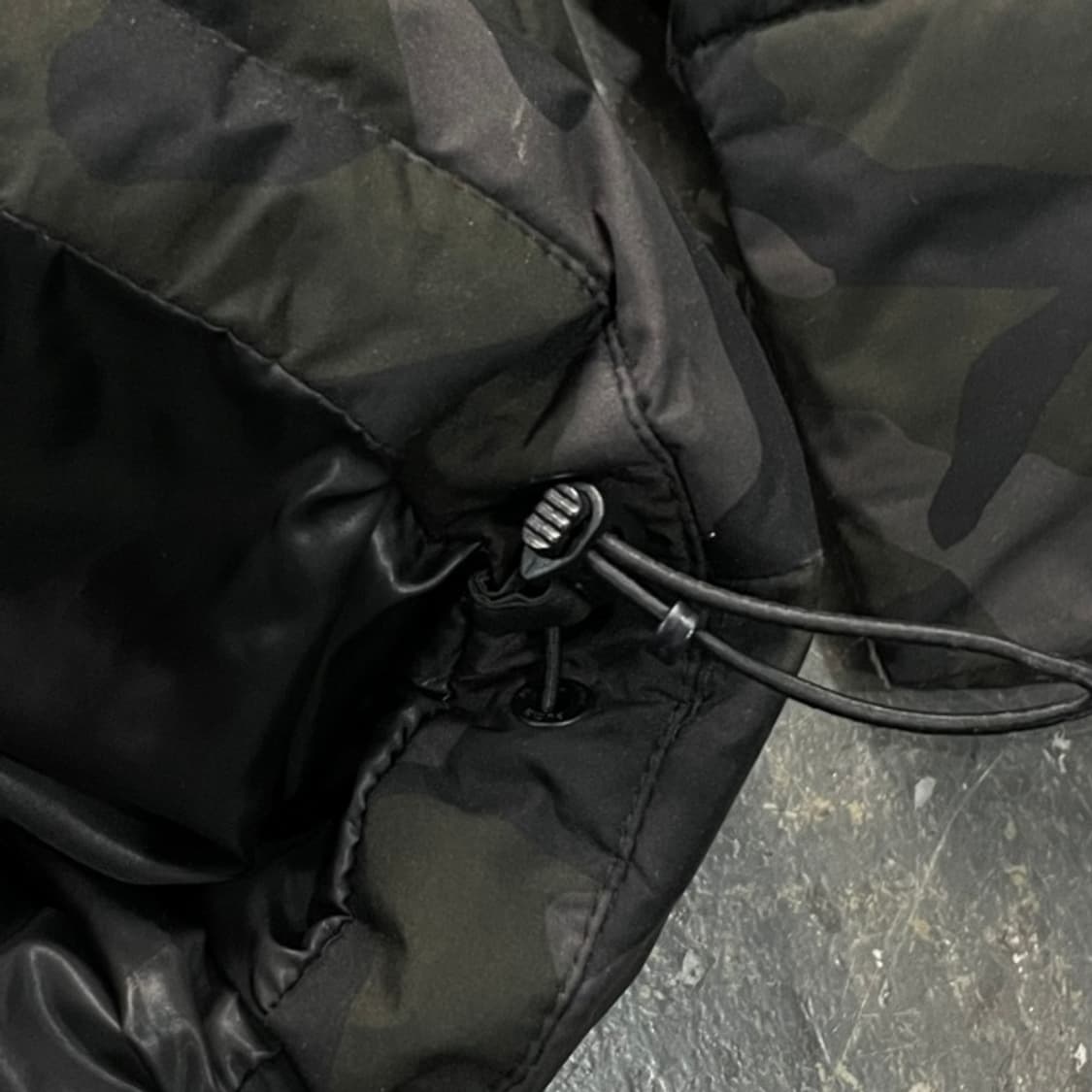 100 푸마 밀리터리 카모 패딩  상품이미지5