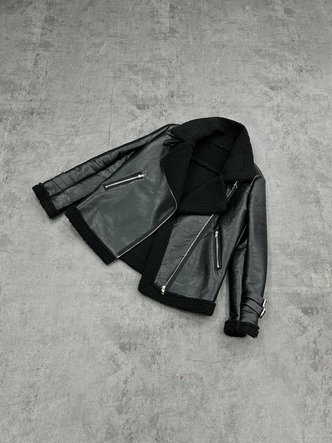 무스탕 자켓 상품이미지1