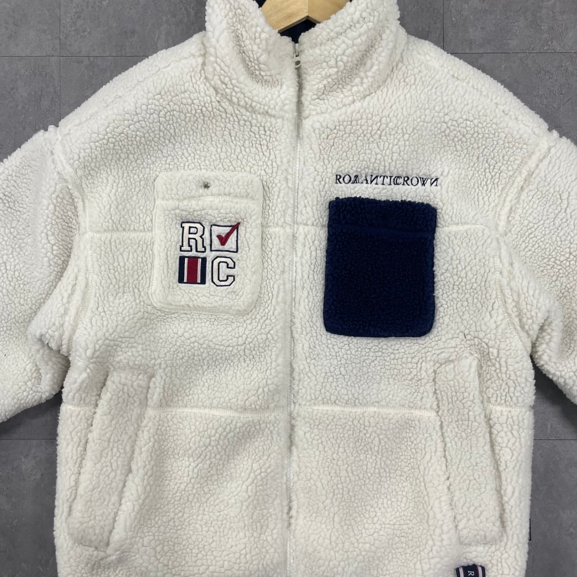 ROMANTIC CROWN  뽀글이 집업 상품이미지2