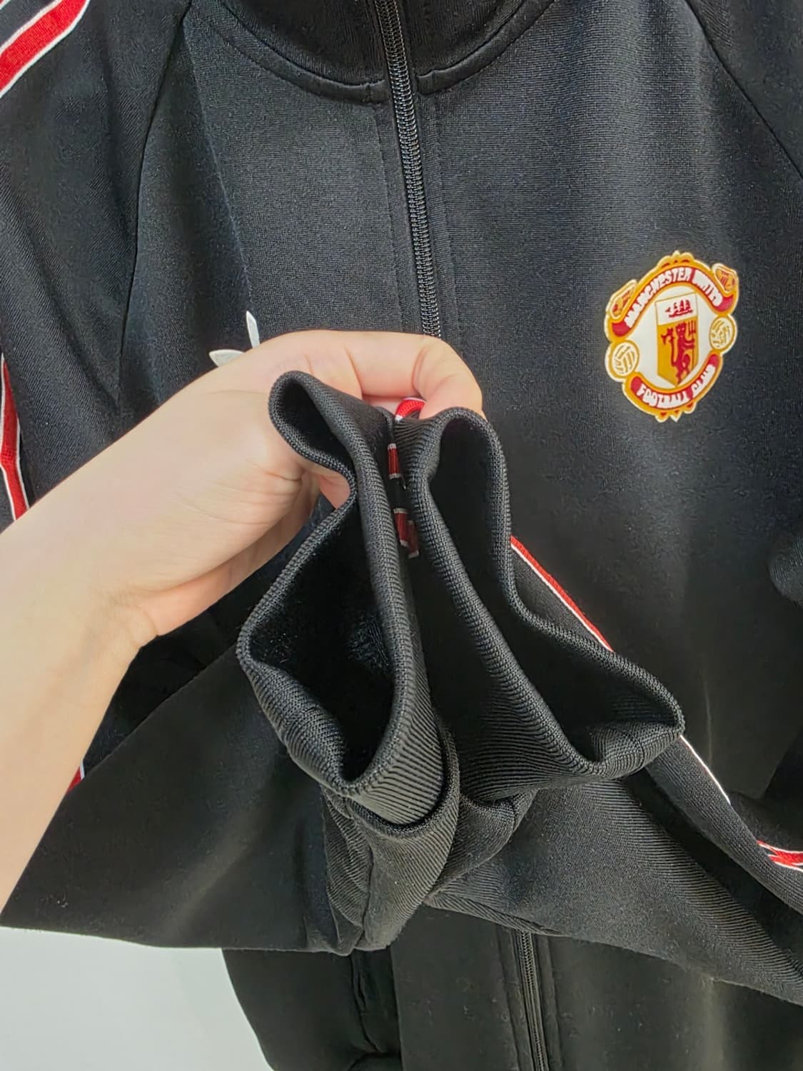 아디다스 맨유 리워크 트레이닝탑 져지 상품이미지6