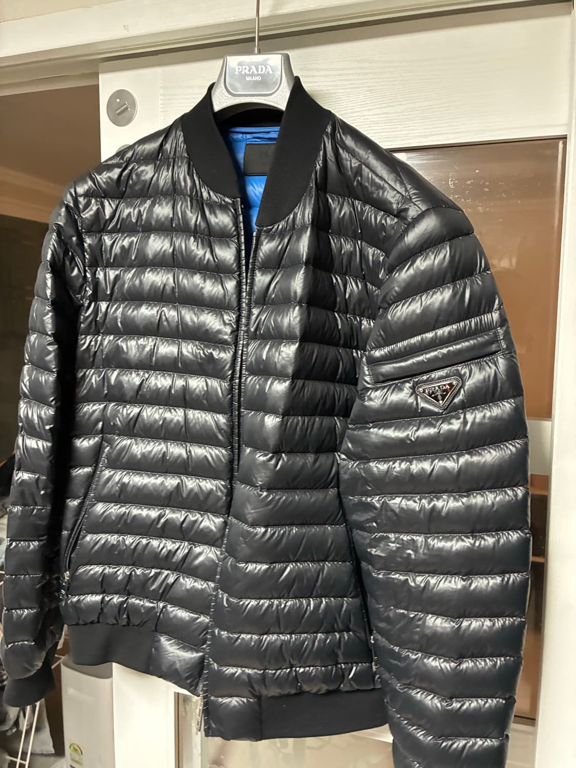 프라다 경량패딩 50 상품이미지2