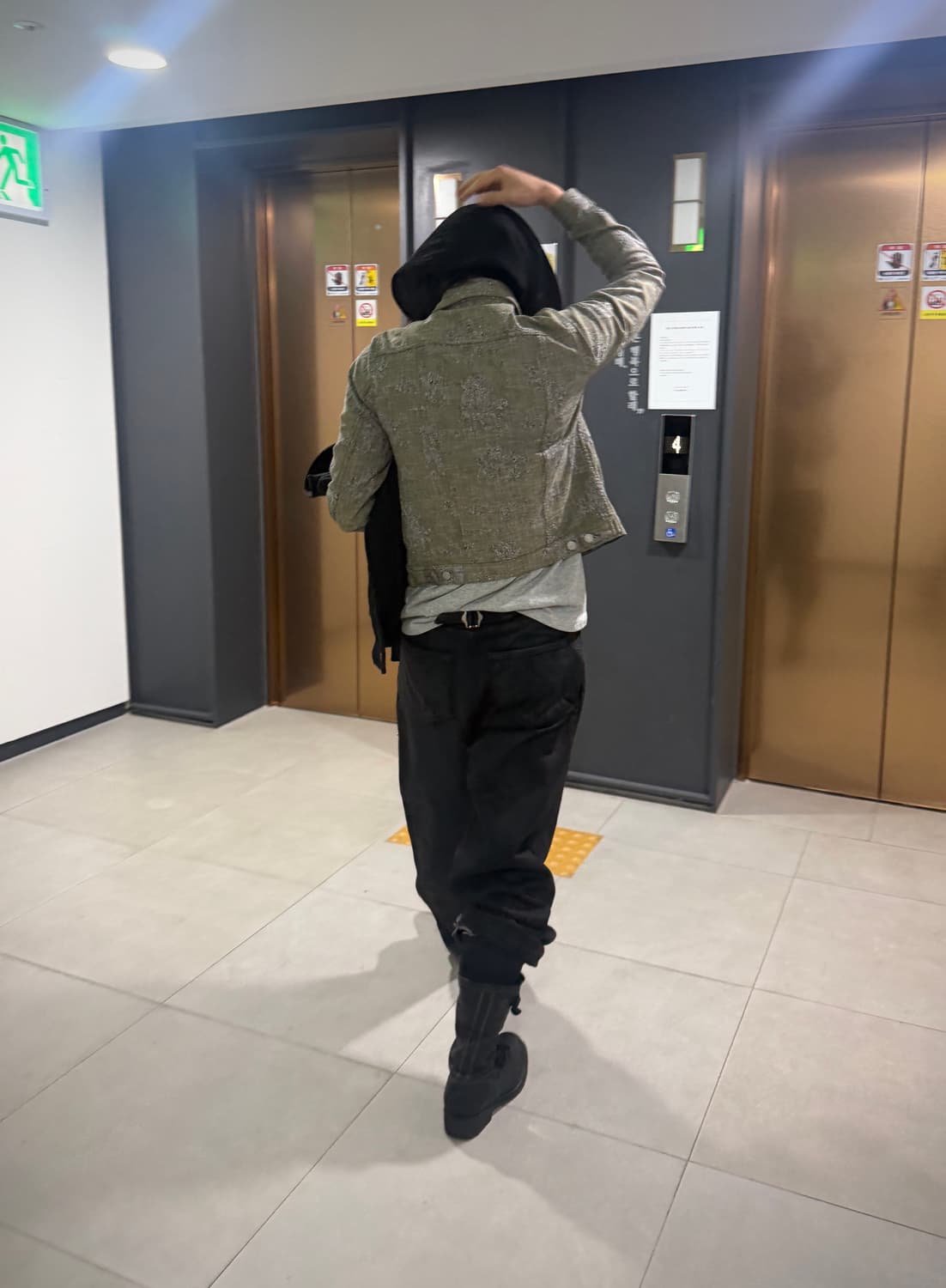 드리스반노튼 트러커 자켓  상품이미지1