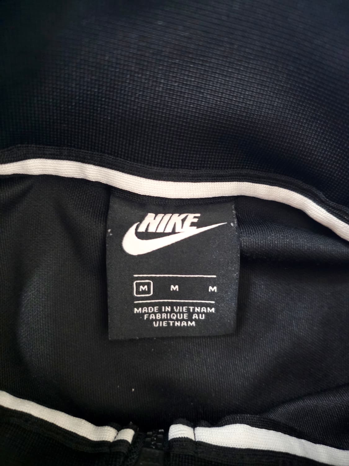 [나이키] 에어 올드스쿨 블랙 화이트 배색 반집업 아노락 M 실측L 상품이미지3