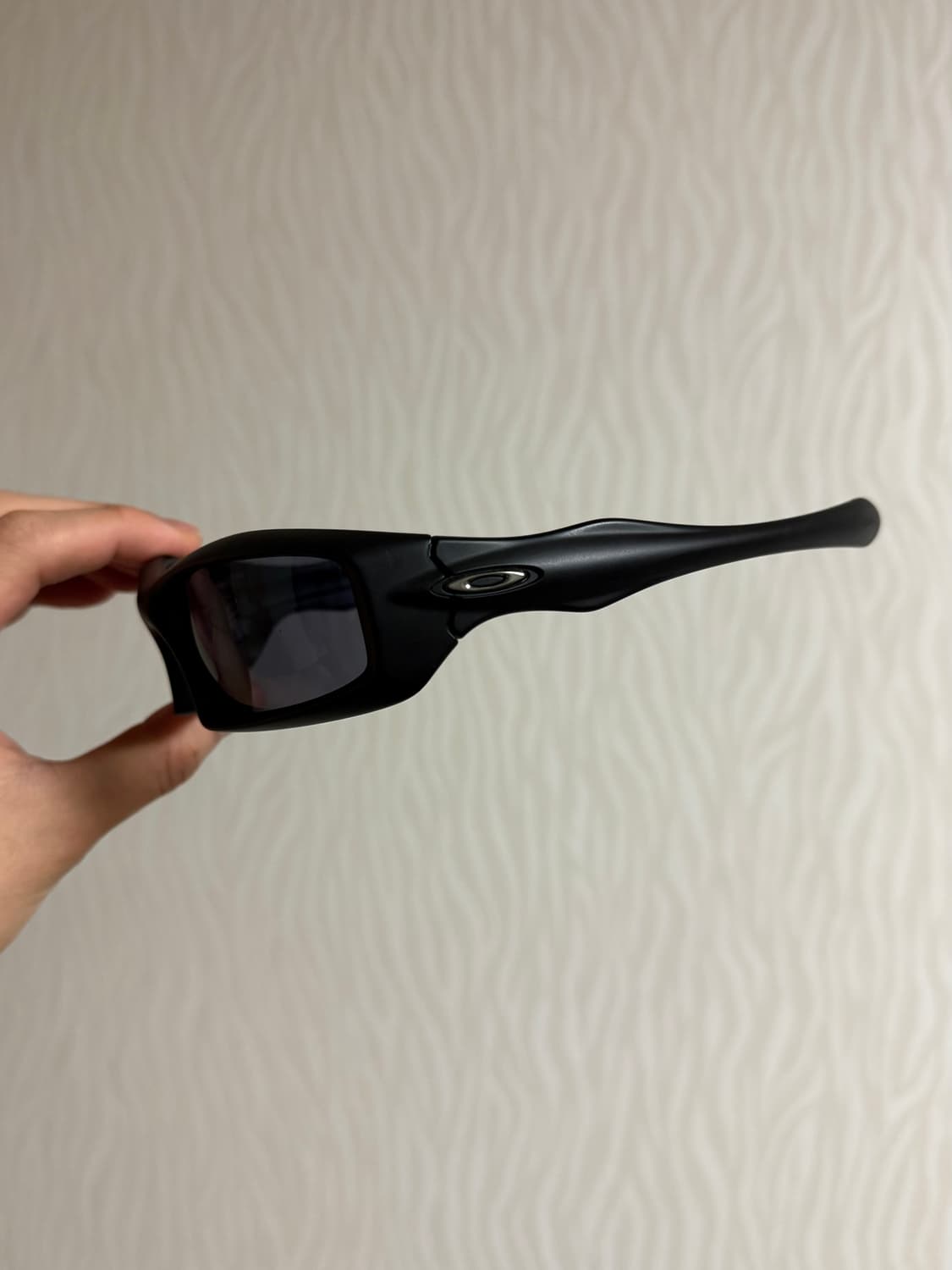 오클리 몬스터 펍 매트 블랙 상품이미지3