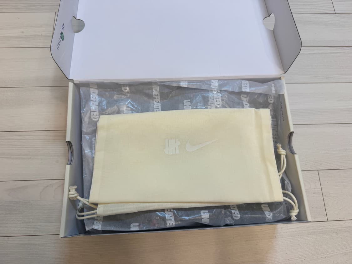 나이키 맥스95 언디핏 상품이미지2