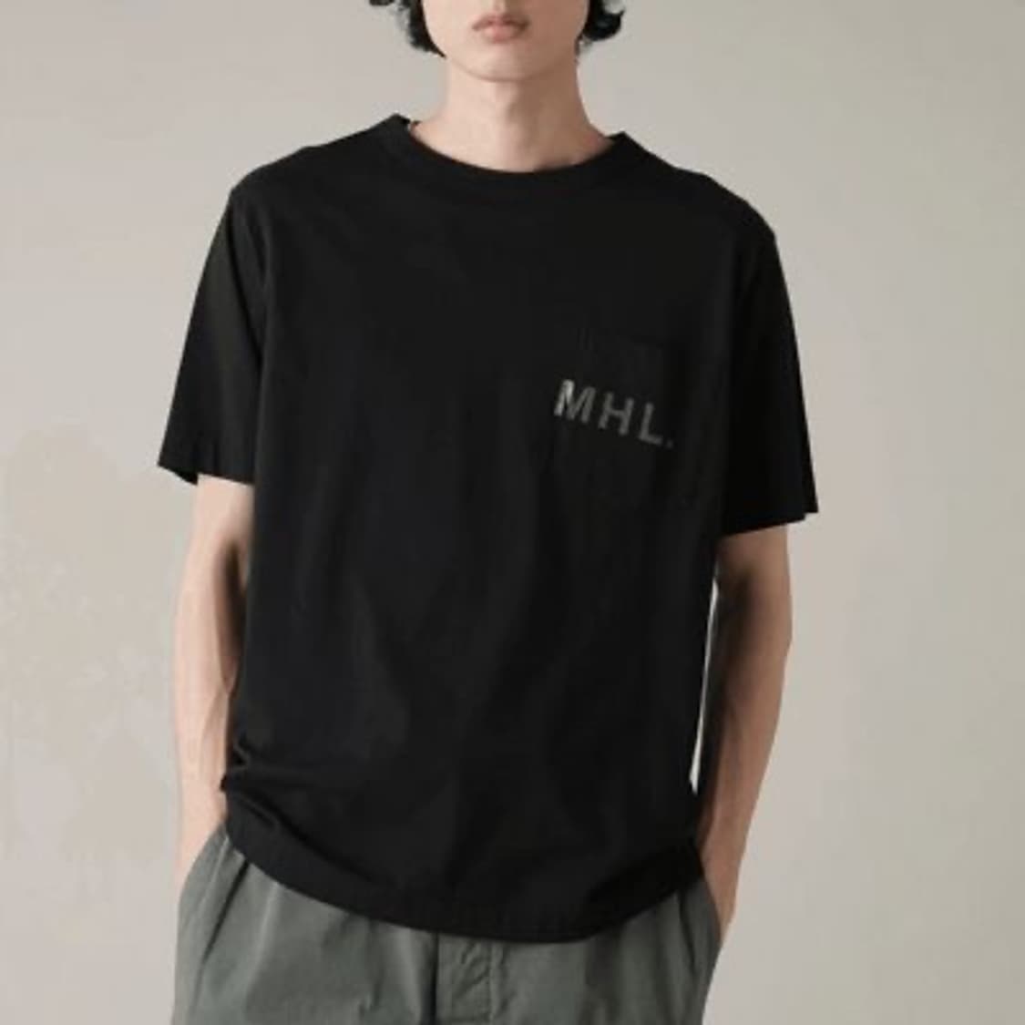 마가렛호엘 로고 포켓 티셔츠 상품이미지1