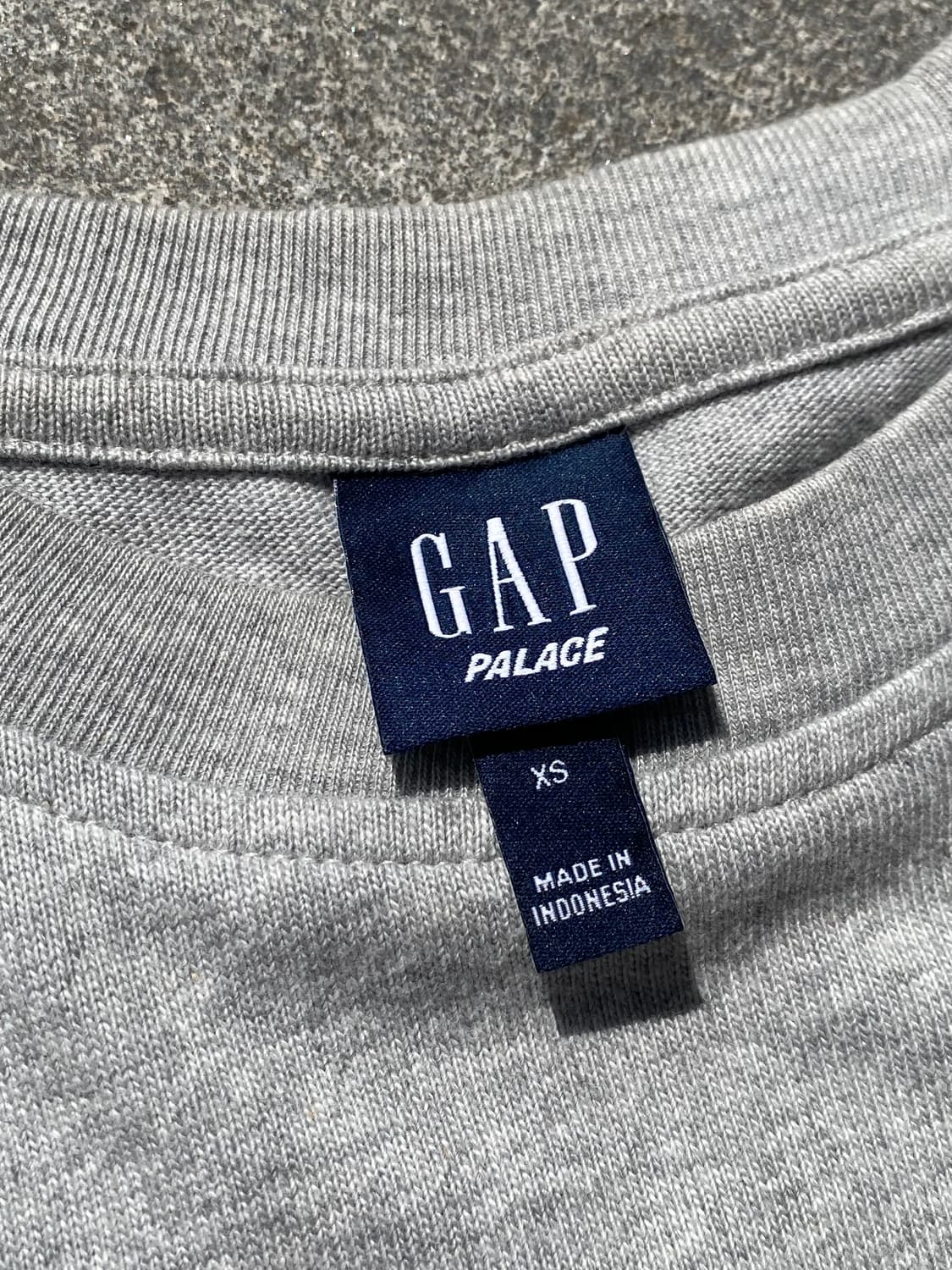 Gap x palace  알파벳국기 자수숏슬리브 상품이미지3