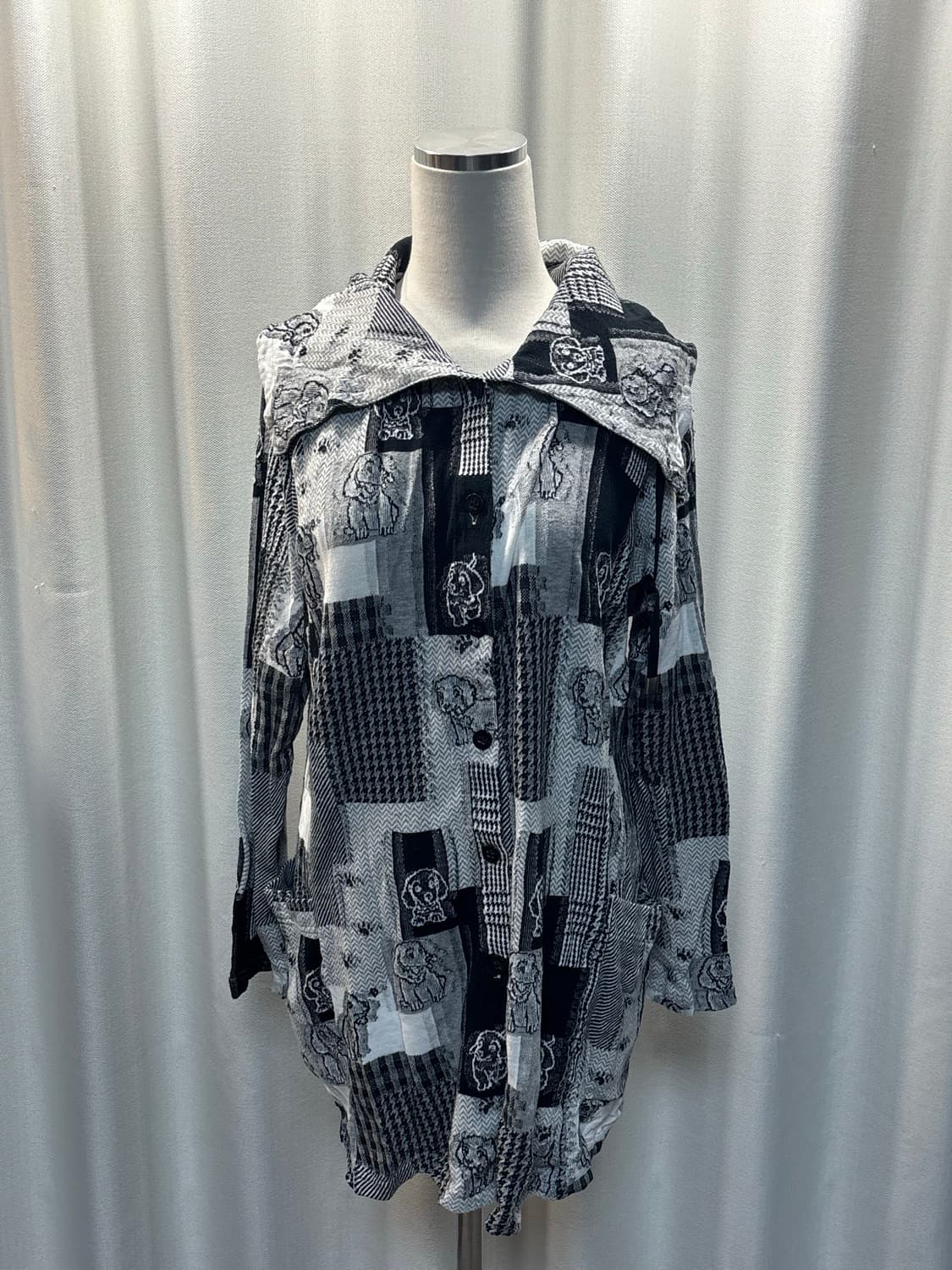 블랙 체크 터틀넥 가디건 상품이미지1