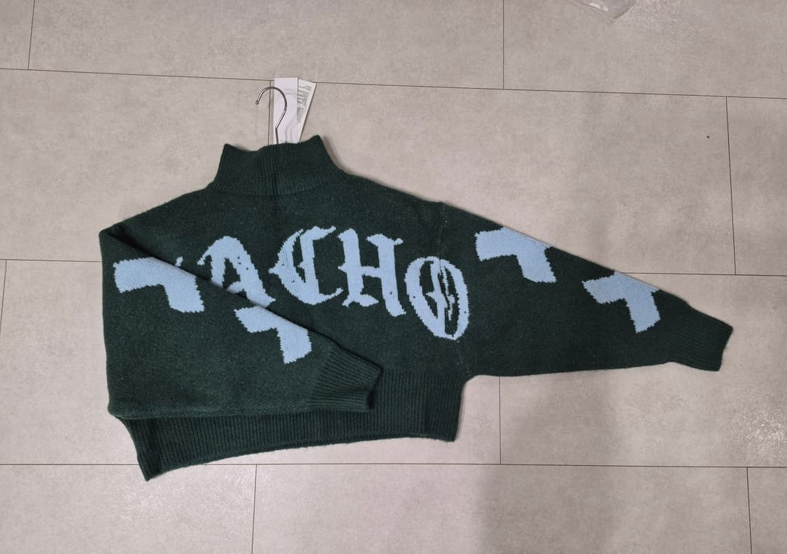 3CE 정품 레터 하이넥 크롭 니트 / 택O 새상품 / 총장45 상품이미지4