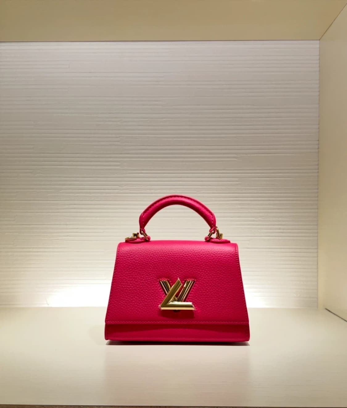 [정품] 루이비통 트위스트 원 핸들 BB(m21590) 새제품 상품이미지7