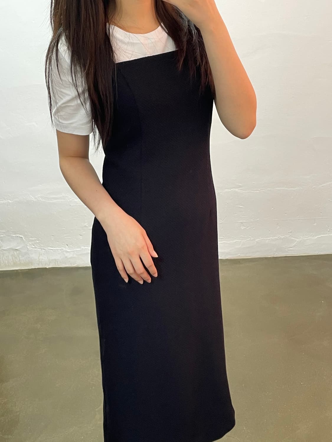 잇미샤 블랙 멜빵 원피스 24S 상품이미지2