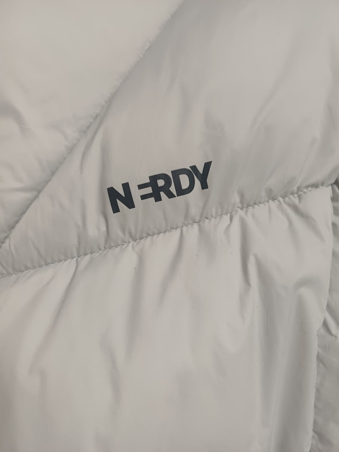 너디 NERDY 라이트그레이 패딩 베스트 M / 여성66 남성95 상품이미지3