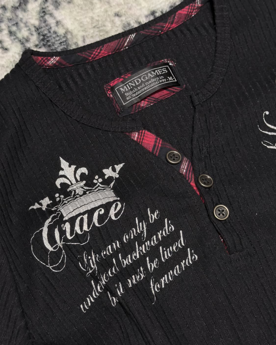 {UNKNOWN} Slim Fit Vertical Lettered Tee 상품이미지6