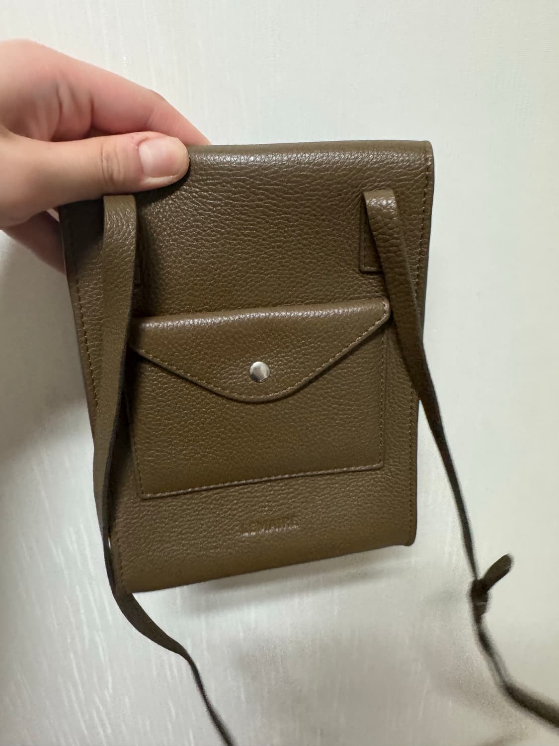 르메르 엔벨롭 스트랩 크로스백 올리브 그린 상품이미지4