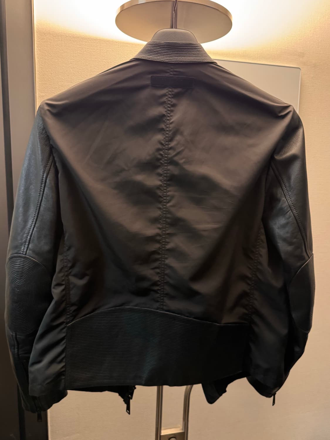 엠포리오 아르마니 양가죽 라이더 50 상품이미지2