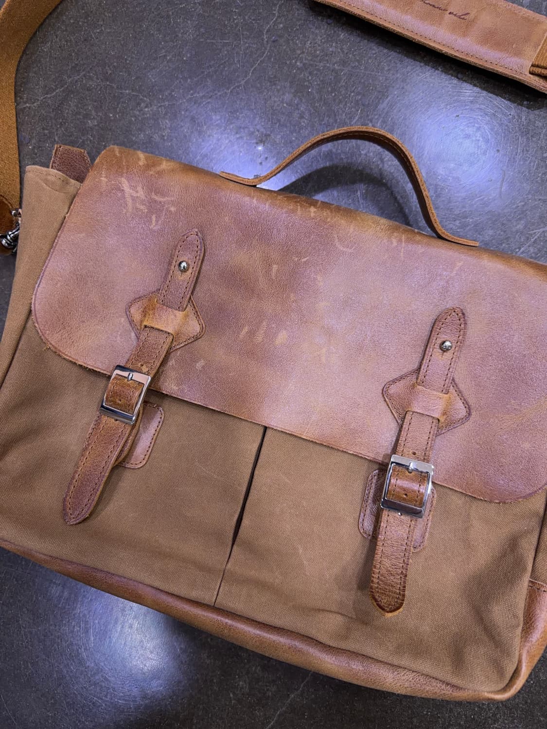 공허군 주문제작 클래식 레더 왁스 힐링백 크로스백 상품이미지4