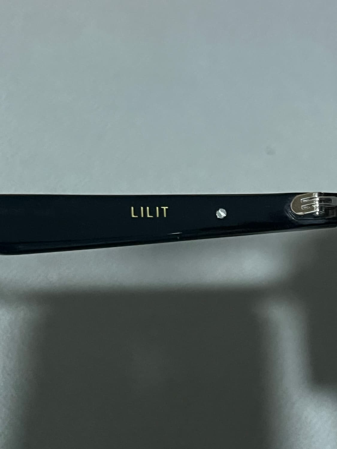 젠틀몬스터 릴리트 01 단품 상품이미지3