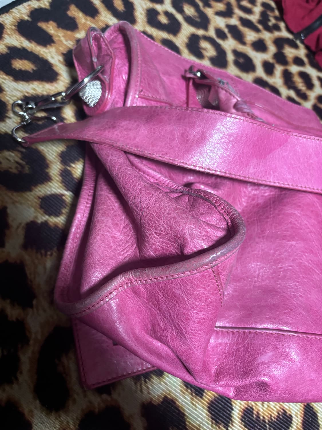 레어컬러! 발렌시아가 자이언트 시티백 모터백 핑크 상품이미지9