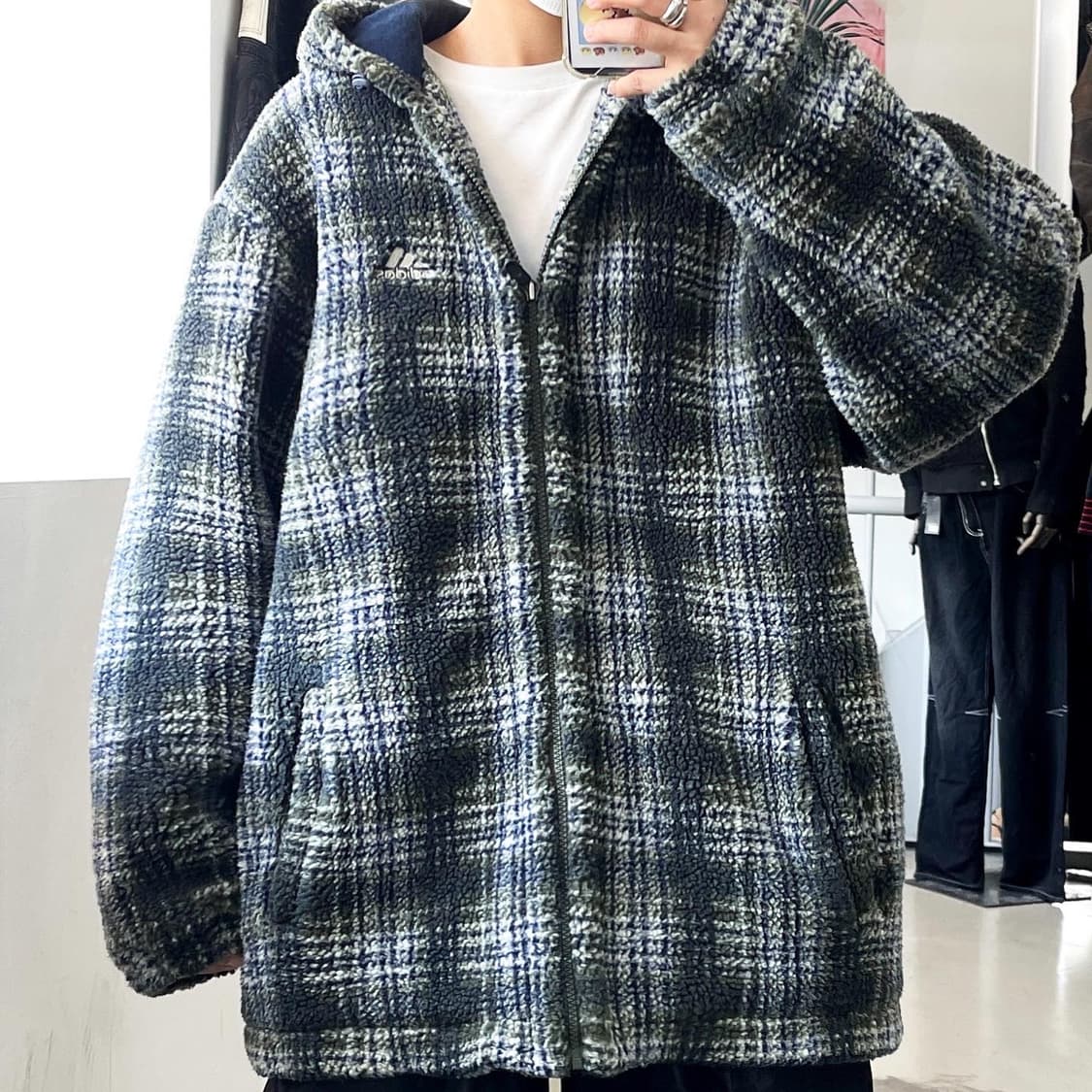 아디다스 AAC 보아털 쉐르파 타탄체크후드파카 상품이미지1