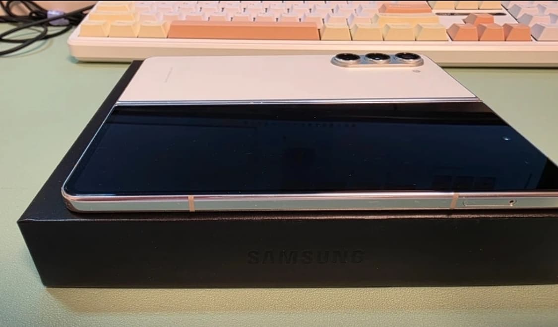 폴드 5 512 판매 상품이미지4