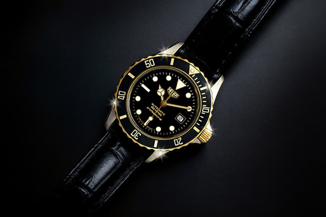 태그호이어 프로페셔널 1000M 블랙판 여성용 쿼츠 가죽 시계 상품이미지2