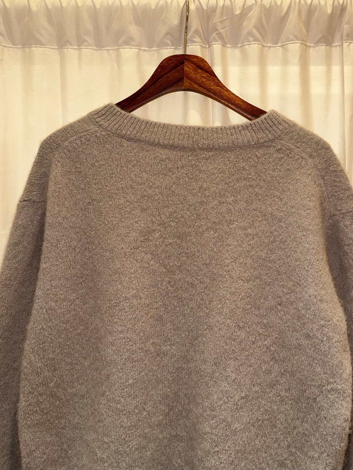 포터리 모 브이넥 니트 상품이미지4