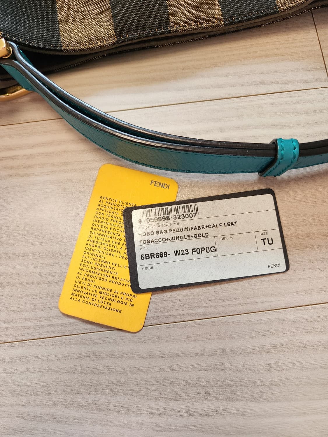 정품 펜디 시그니처 스트라이프 호보백 상품이미지8