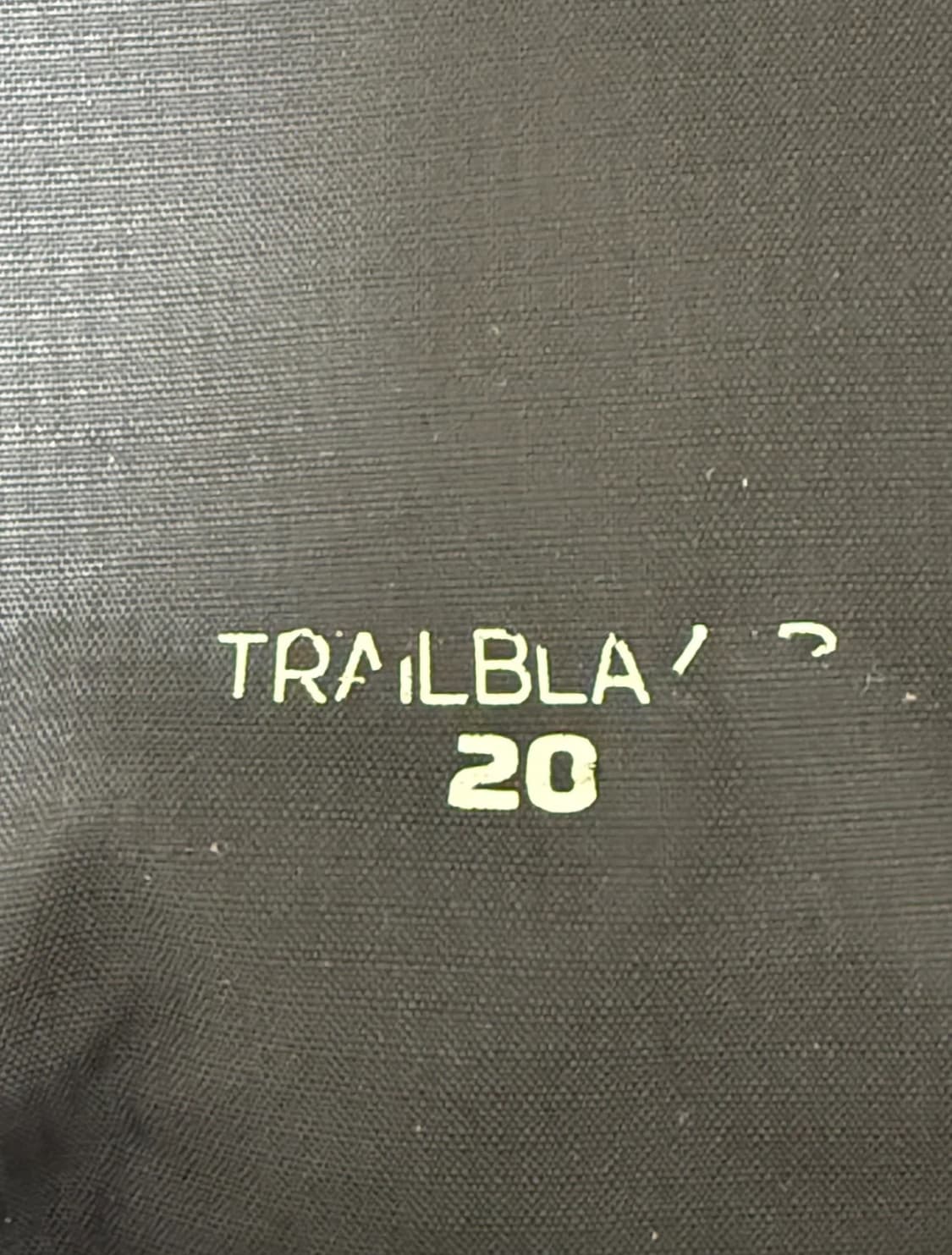 살로몬 트레일블레이저 20 백팩 상품이미지2