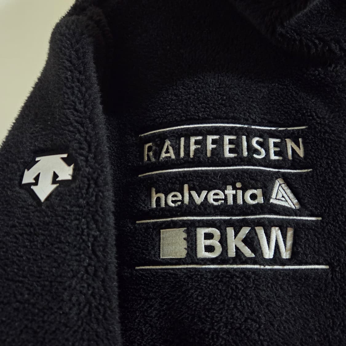 데상트 스위스 아우디 스폰서 쉐르파 플리스 집업 상품이미지3