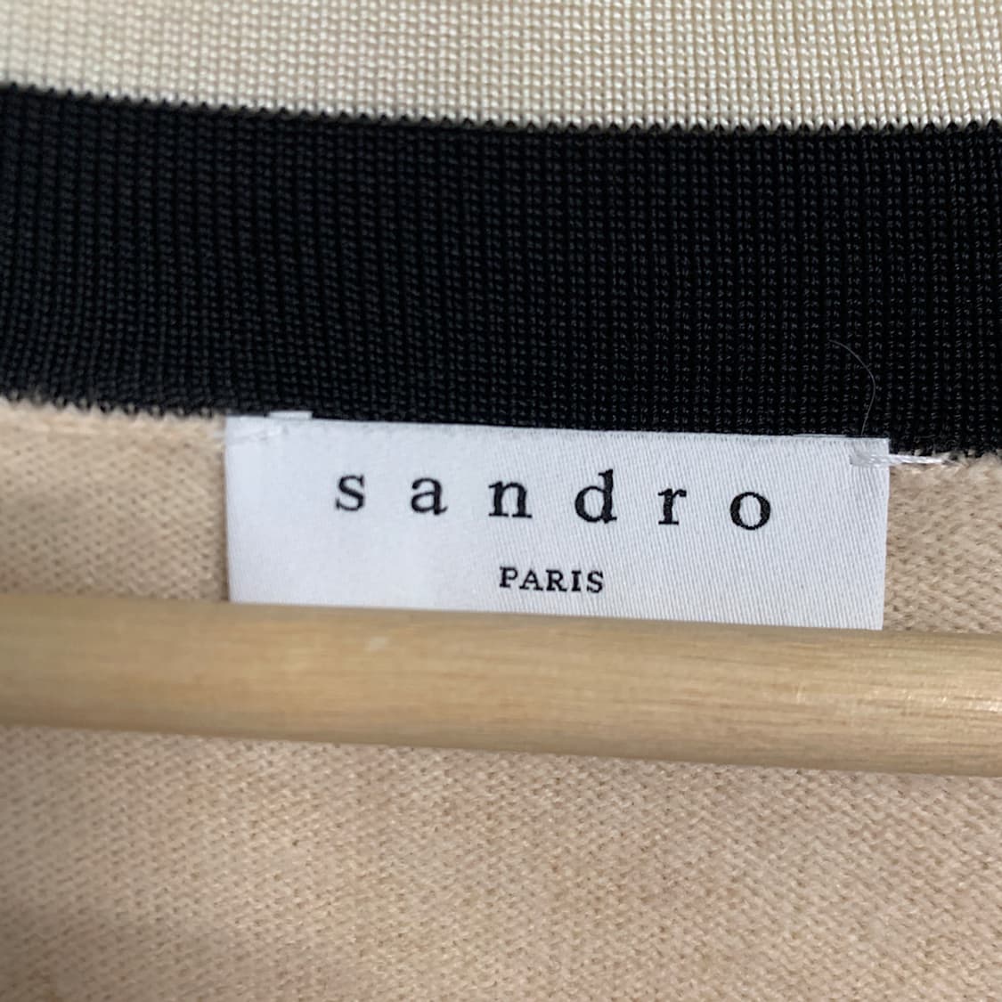 산드로 여성 울 캐시미어 혼방 브이넥 니트 2 상품이미지2