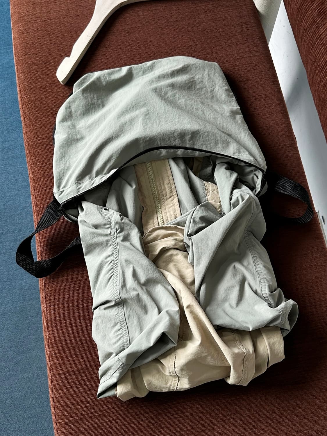 Light shell washed nylon packable parka 상품이미지6